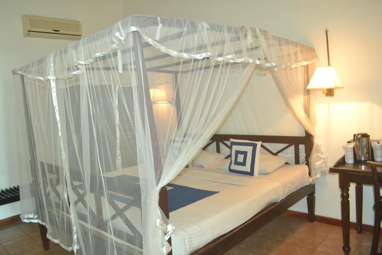 Rest House Matara Hotel Ngoại thất bức ảnh