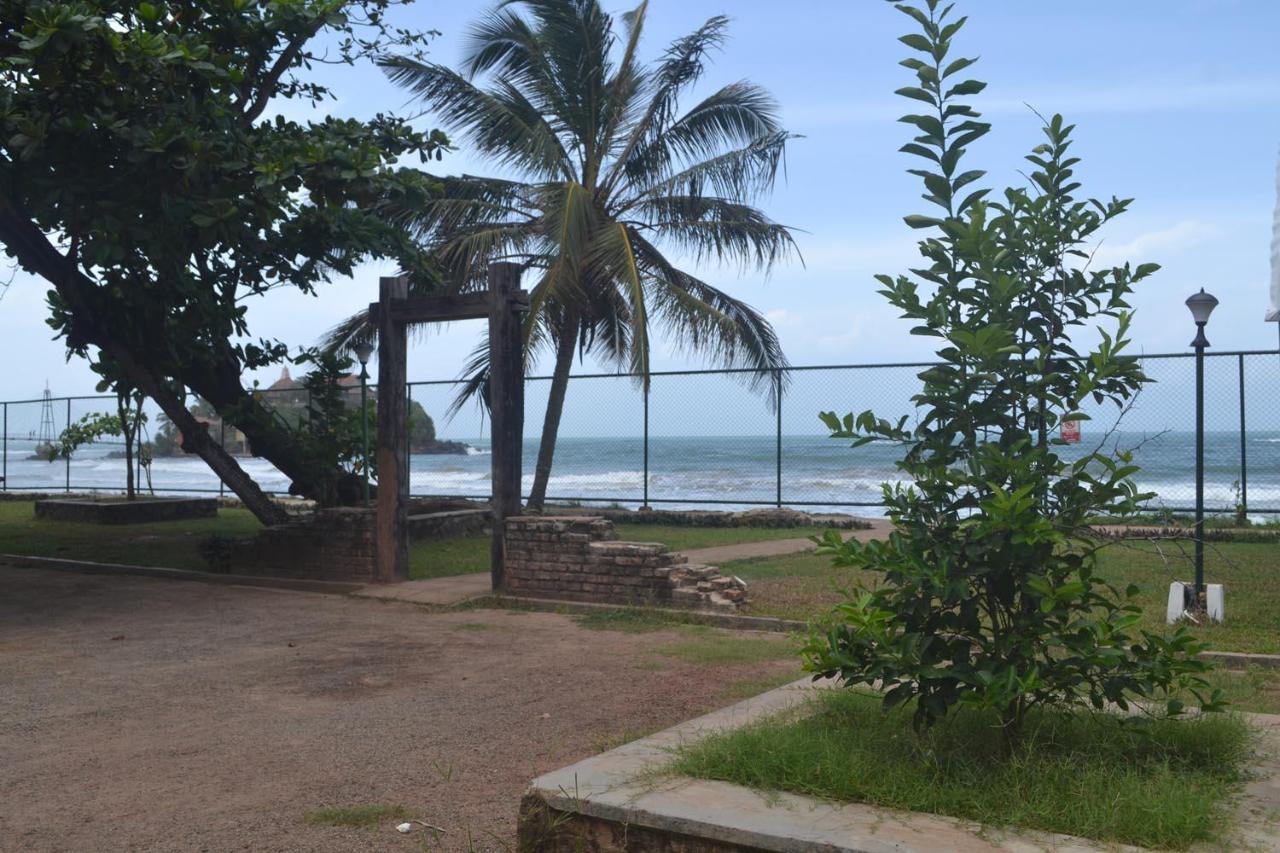 Rest House Matara Hotel Ngoại thất bức ảnh