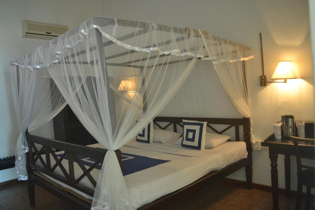 Rest House Matara Hotel Ngoại thất bức ảnh