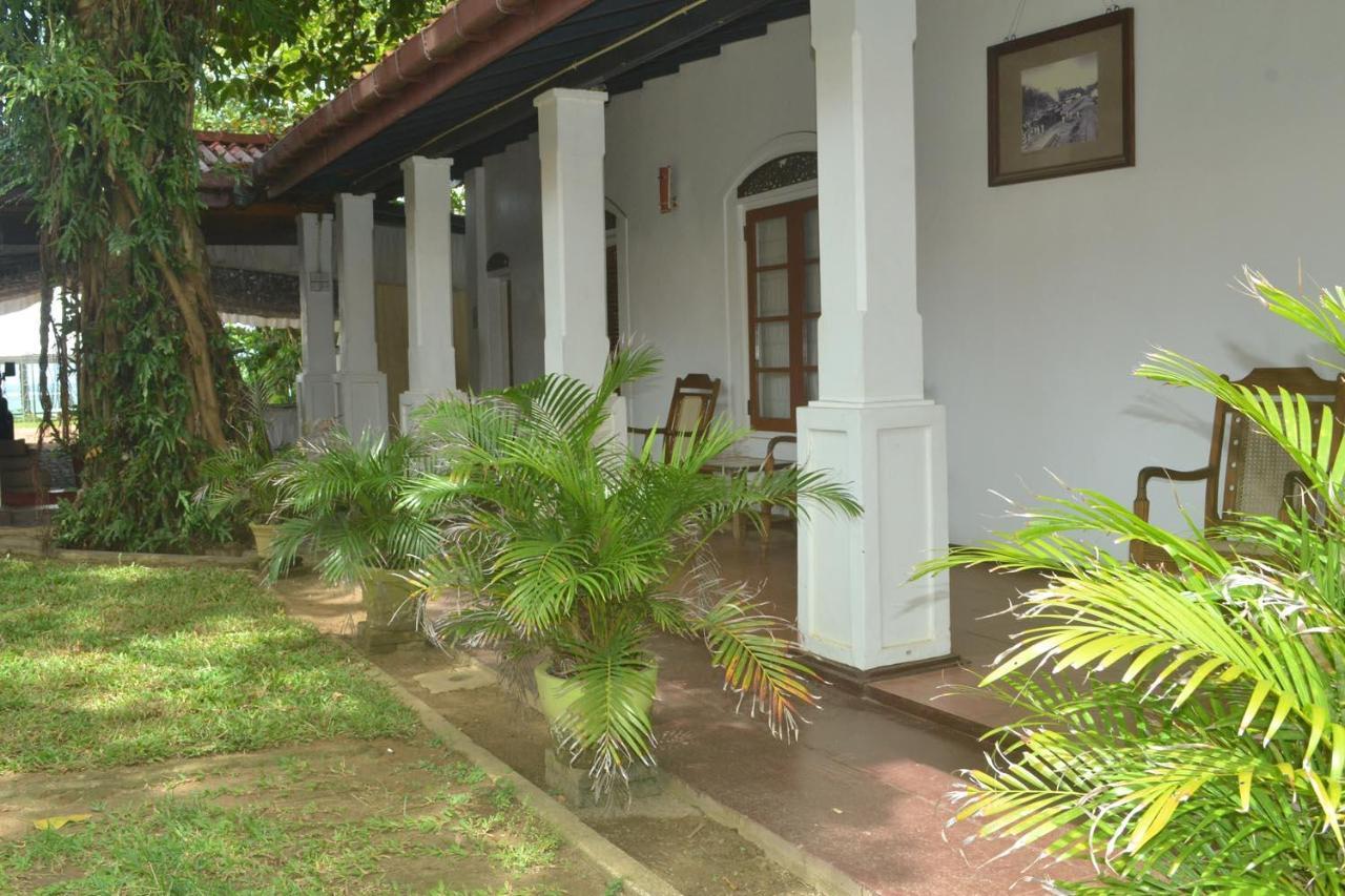 Rest House Matara Hotel Ngoại thất bức ảnh